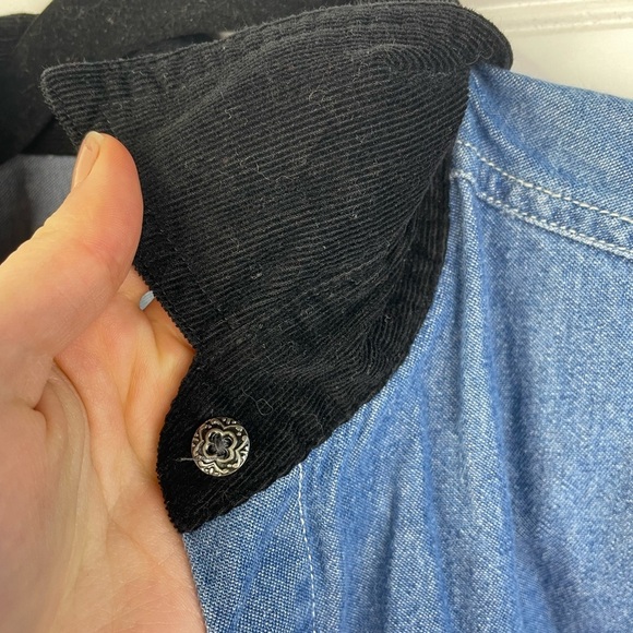 Quizz Again Blue Denim Vintage Button Up Embroidered Floral Top S Women’s EUC - Picture 10 of 15